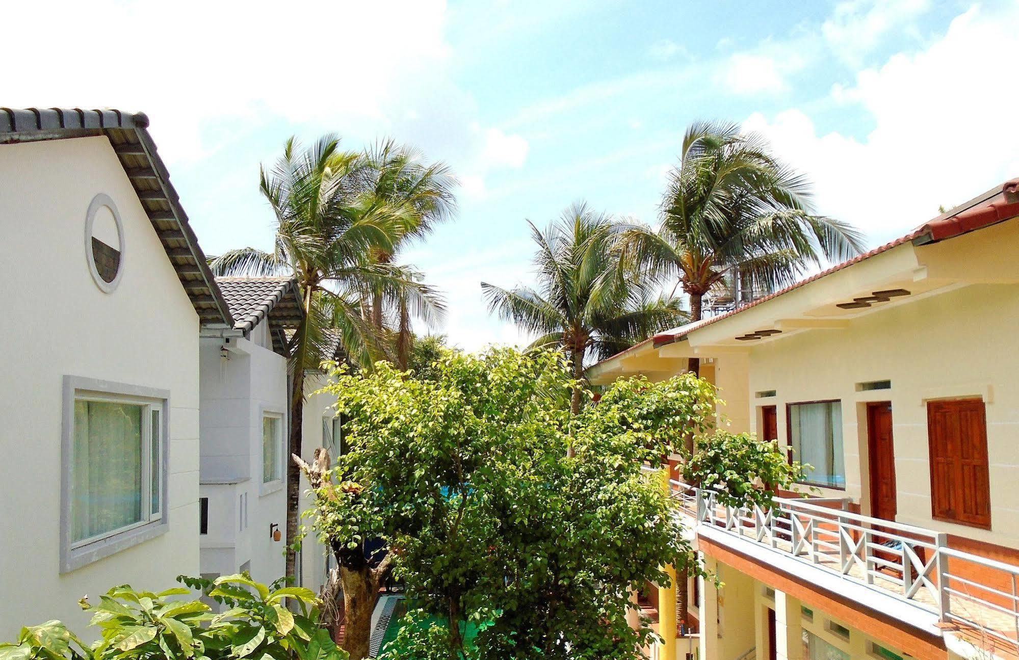 Oyo 614 Phu Quy Resort Exterior photo