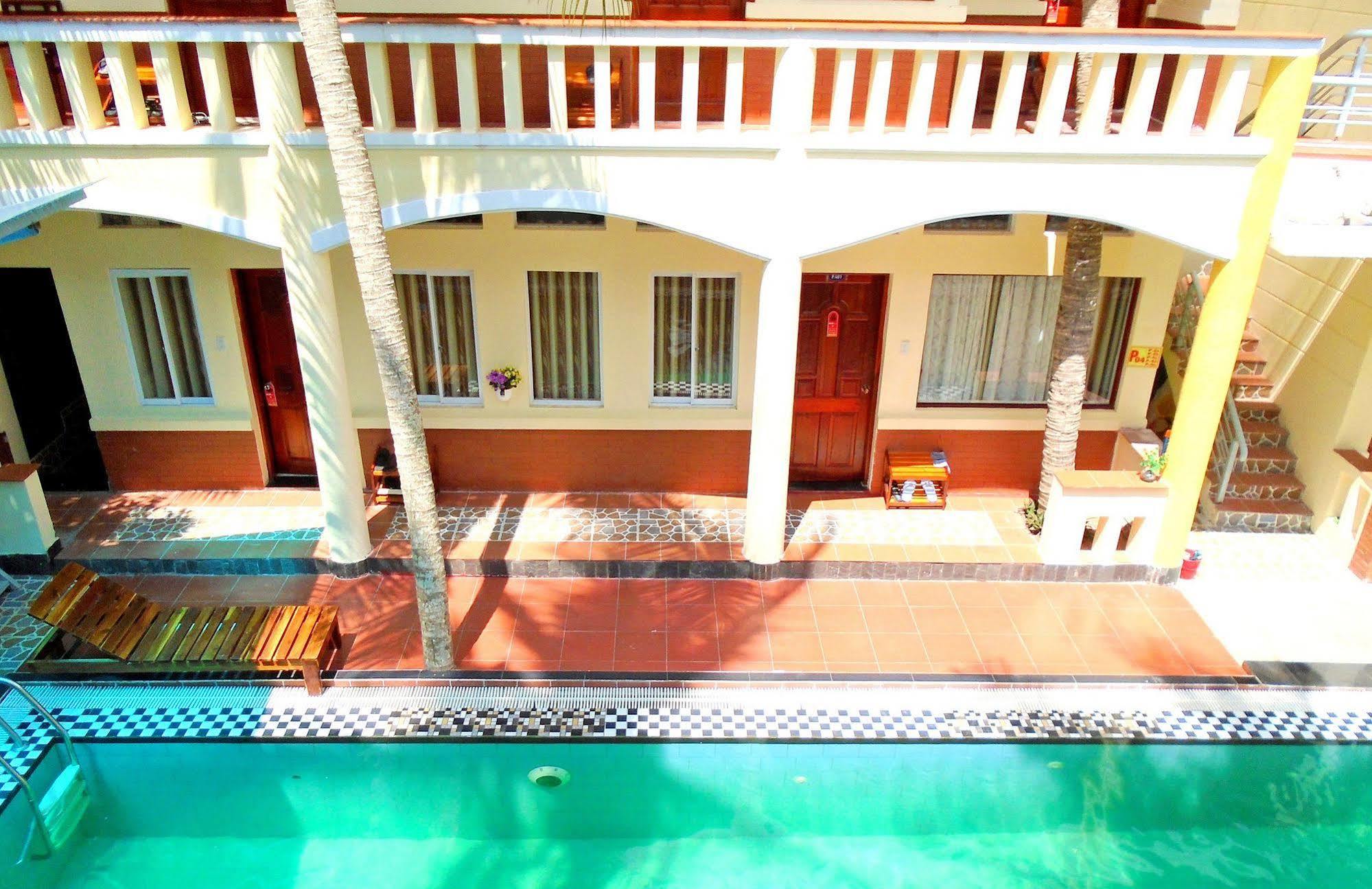 Oyo 614 Phu Quy Resort Exterior photo